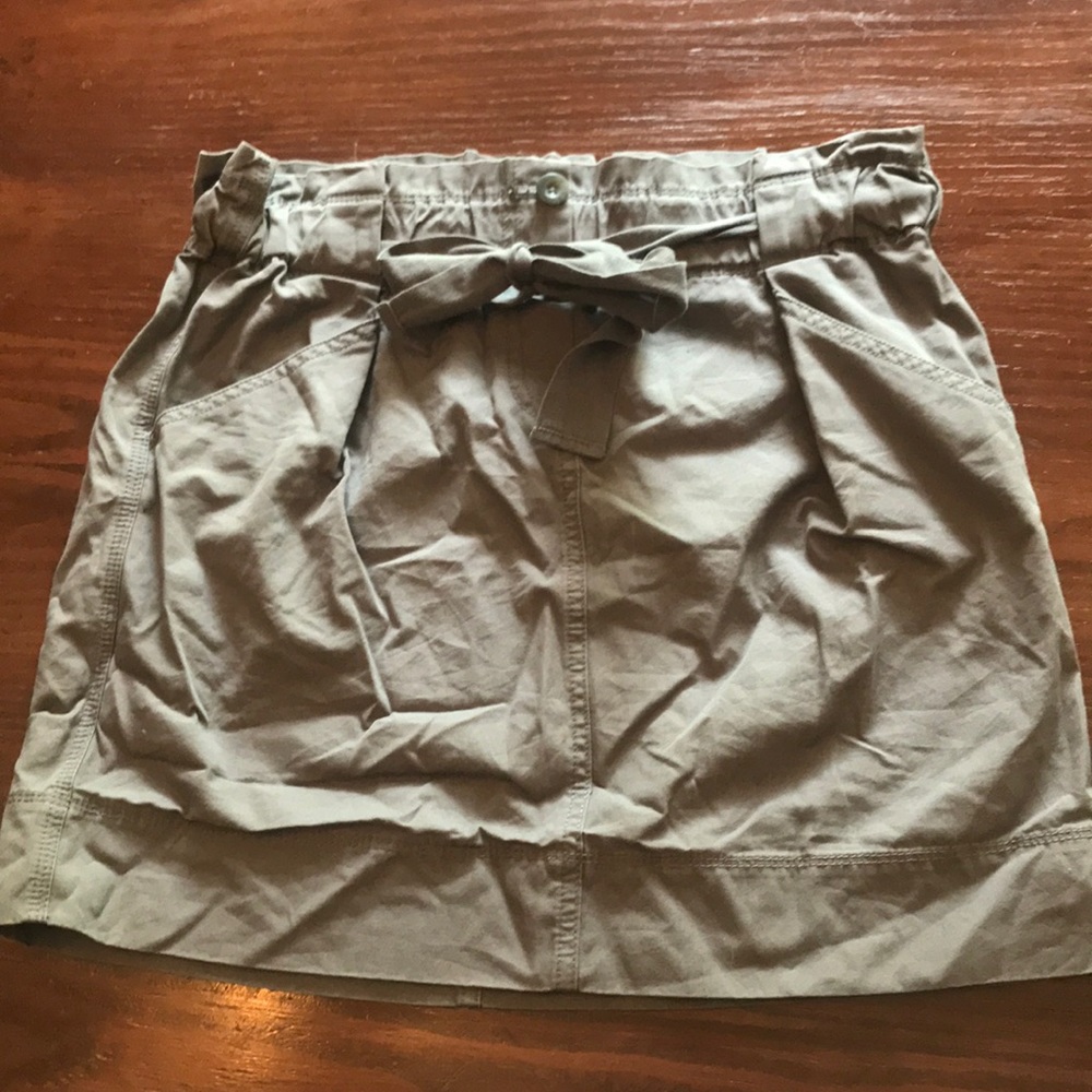 Grey skirt